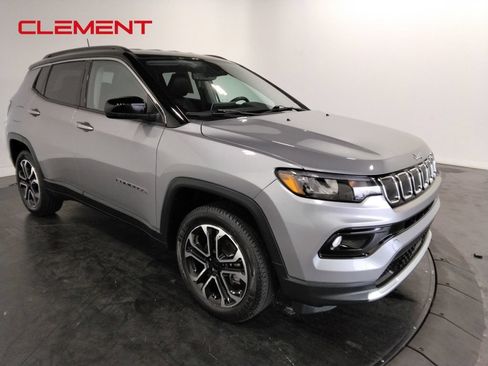 Used 2022 Jeep Compass Limited AWD/4WD image 4