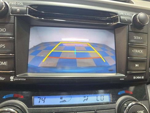 Used 2016 Toyota RAV4 XLE FWD image 6