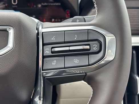 New 2026 GMC Acadia Denali w/ Super Cruise Package image 13