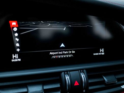 Used 2017 Alfa Romeo Giulia Quadrifoglio image 68