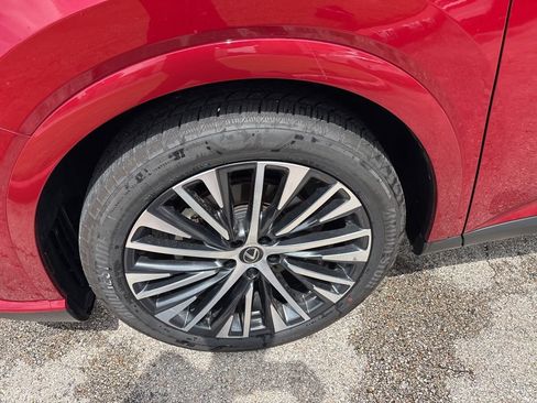 Certified 2025 Lexus RX 350 FWD image 9