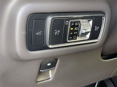 Used 2024 Lincoln Nautilus Black Label image 28