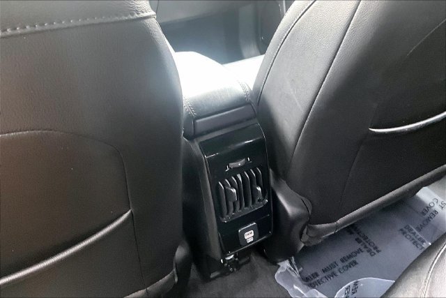 Used 2025 Jeep Compass Trailhawk AWD/4WD image 32