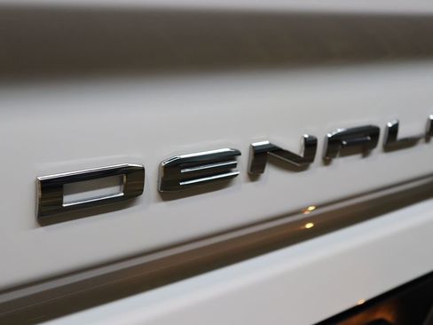 Used 2024 GMC Sierra 2500 Denali w/ Denali Reserve Package image 37