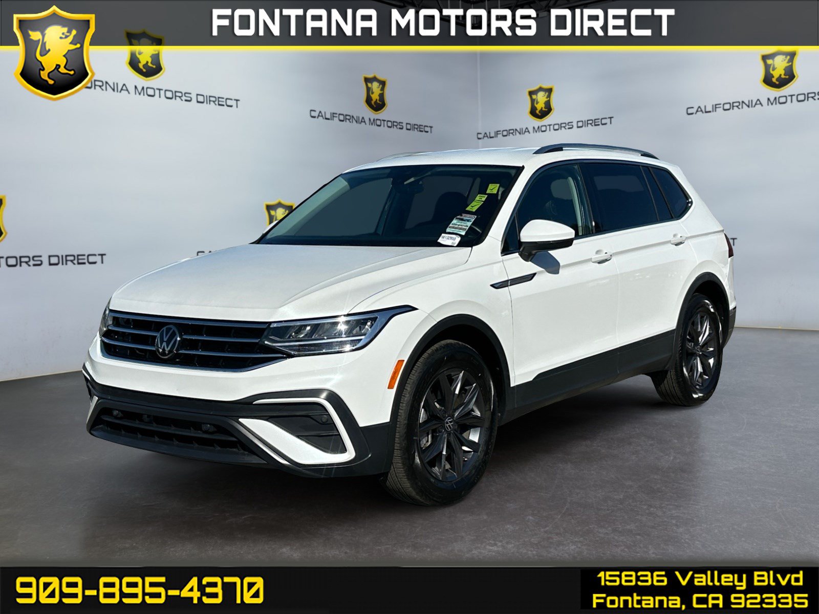 Used 2023 Volkswagen Tiguan SE FWD image 1