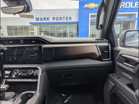 Used 2025 GMC Sierra 1500 Denali w/ Denali Reserve Package image 4