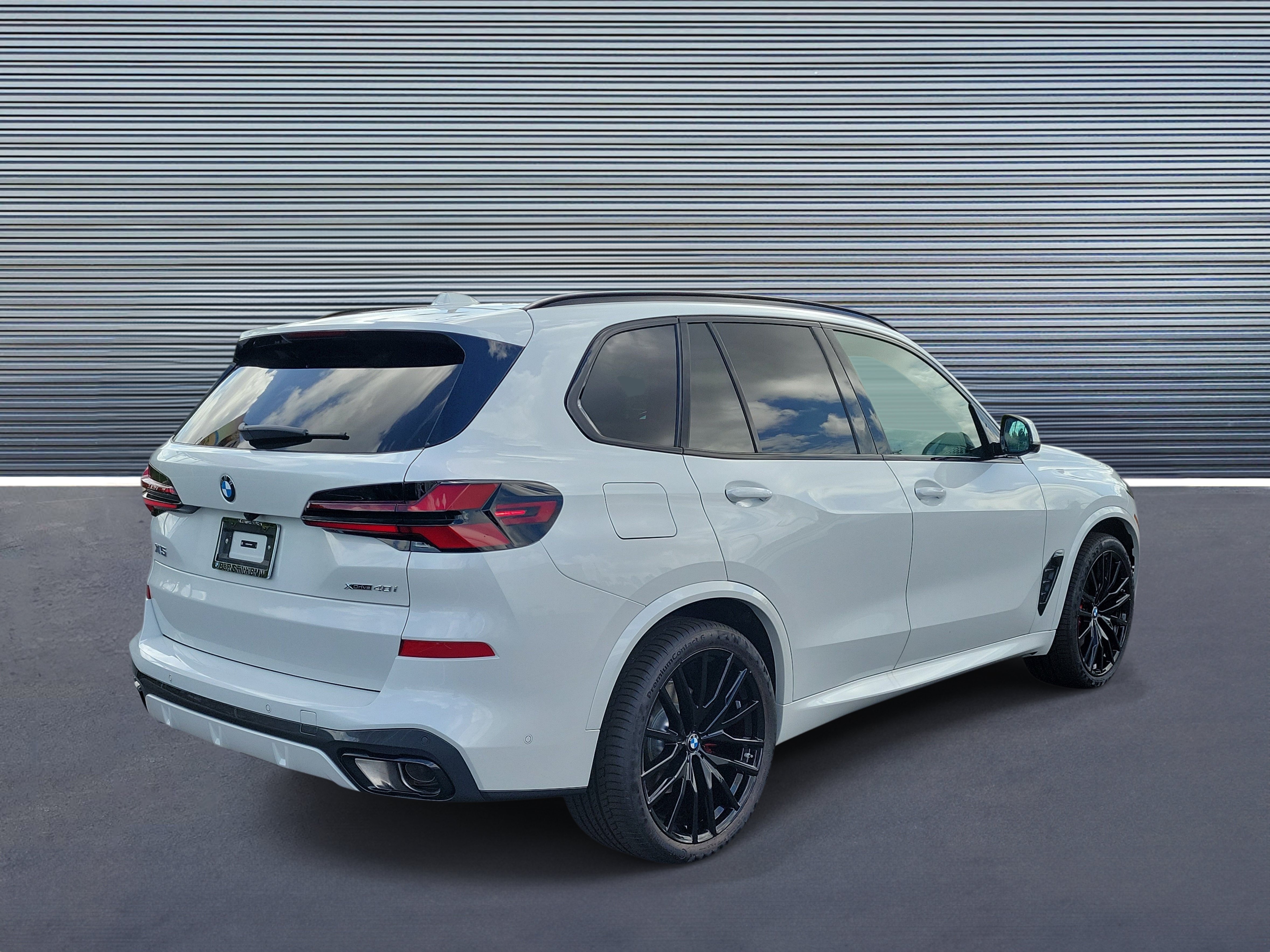 New 2026 BMW X5 xDrive40i w/ Executive Package AWD/4WD image 3