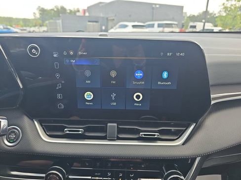 Used 2025 Chevrolet Equinox LT FWD image 25