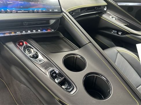 Used 2026 Chevrolet Corvette Z06 w/ Stealth Interior Trim Package RWD image 15
