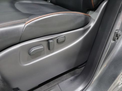 Used 2019 Nissan Armada Platinum w/ Captain's Chairs Package AWD/4WD image 12