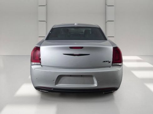 Used 2023 Chrysler 300 S RWD image 5