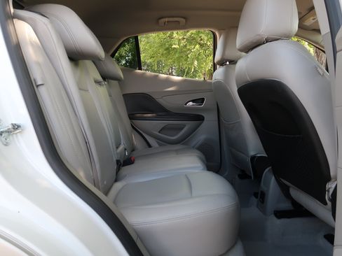 Used 2015 Buick Encore Convenience FWD image 29