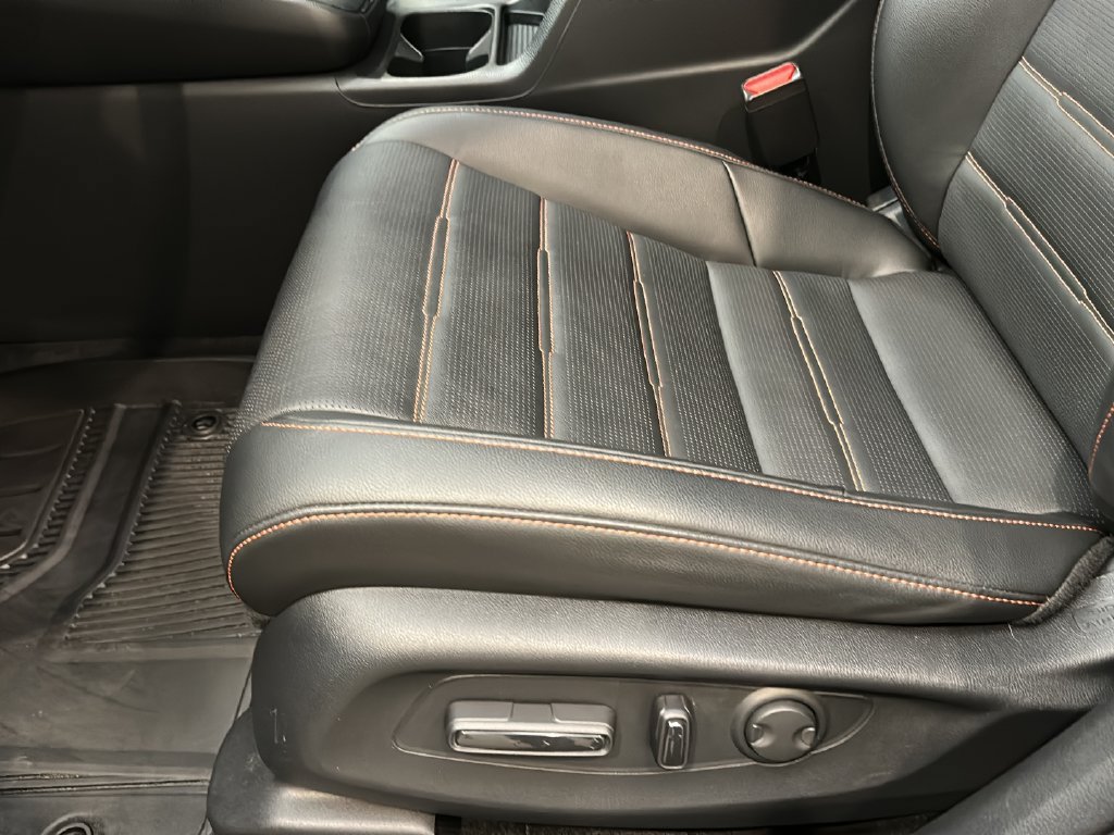 Certified 2025 Honda CR-V Sport Touring image 16