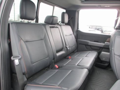 Used 2023 Ford F250 Lariat w/ Sport Appearance Package image 21