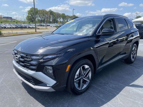 Used 2025 Hyundai Tucson SEL image 3