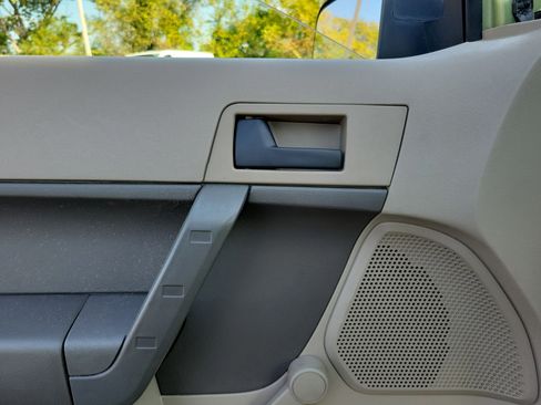 Used 2008 Ford Focus S image 17