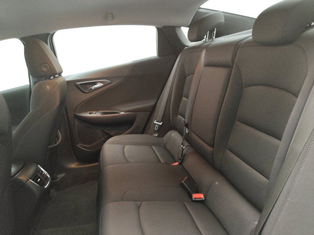 Used 2025 Chevrolet Malibu LT FWD image 18