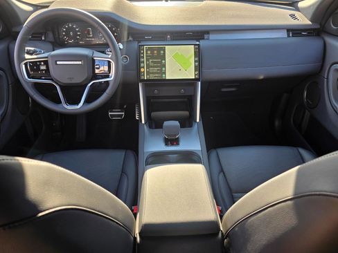 Used 2024 Land Rover Discovery Sport Dynamic SE image 16