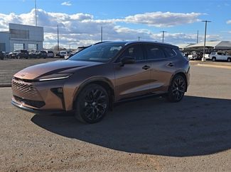 Used 2025 Toyota Crown Signia w/ Advanced Technology Package video 2