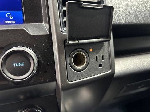 Used 2020 Ford F150 XLT w/ Equipment Group 302A Luxury AWD/4WD image 26