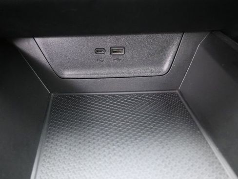 Used 2025 Chevrolet Equinox LT FWD image 30