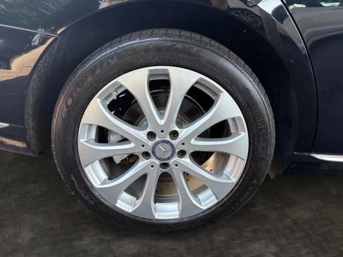 Used 2017 Mercedes-Benz E 300 4MATIC w/ Premium 1 Package image 40