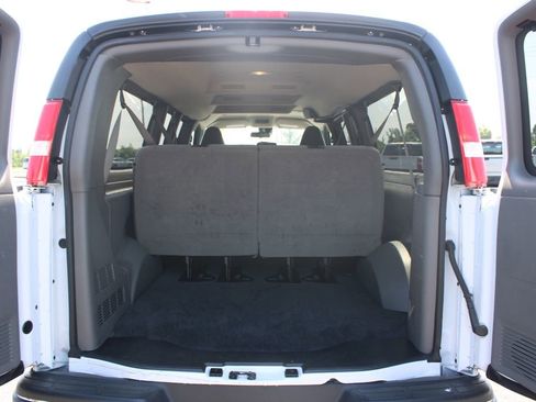Used 2024 Chevrolet Express 3500 LT w/ LT Preferred Equipment Group RWD image 14