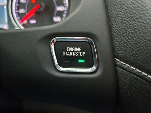 Used 2023 GMC Acadia SLE w/ Driver Convenience Package image 31