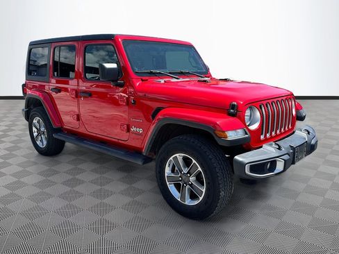 Used 2022 Jeep Wrangler Unlimited Sahara w/ Cold Weather Group AWD/4WD image 4