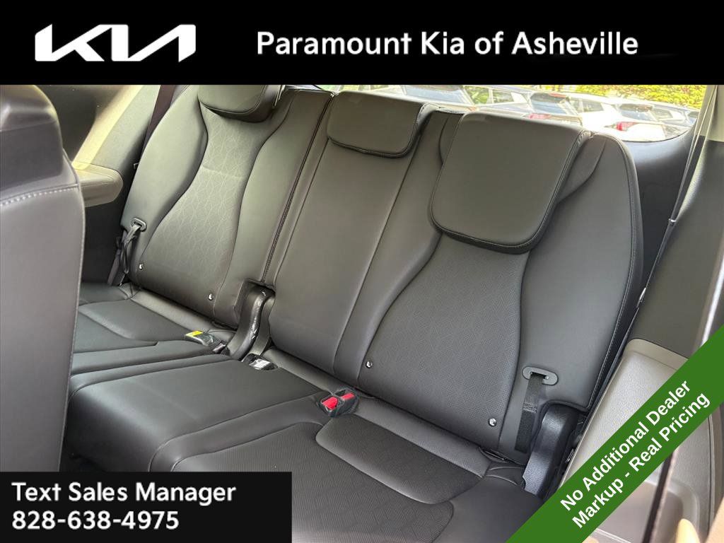New 2027 Kia Carnival FWD image 23