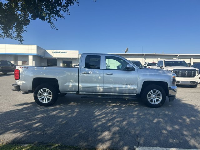 Used 2019 Chevrolet Silverado 1500 LT w/ All Star Edition AWD/4WD image 5