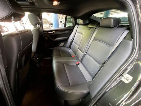 Used 2018 BMW X4 M40i image 19