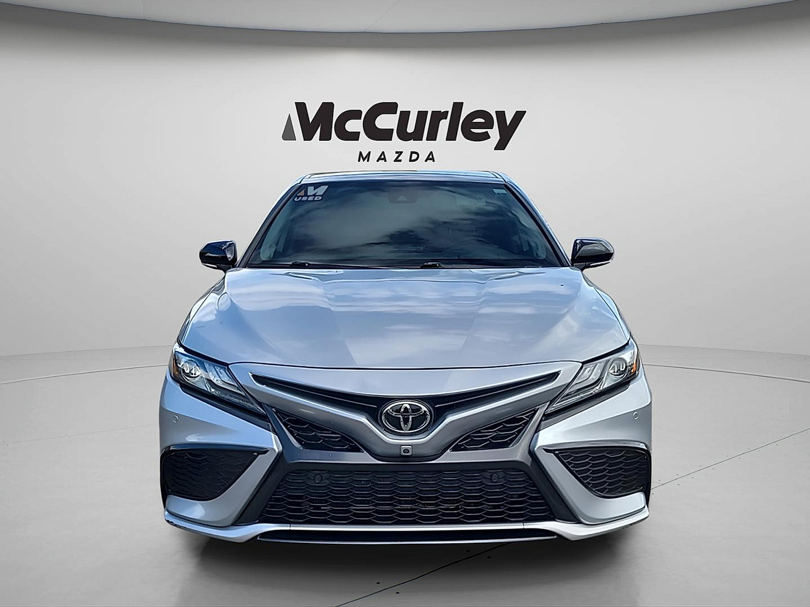 Used 2022 Toyota Camry XSE w/ Navigation Package FWD image 2