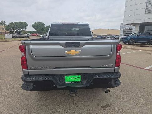 Used 2025 Chevrolet Silverado 2500 Custom w/ Custom Value Package image 4