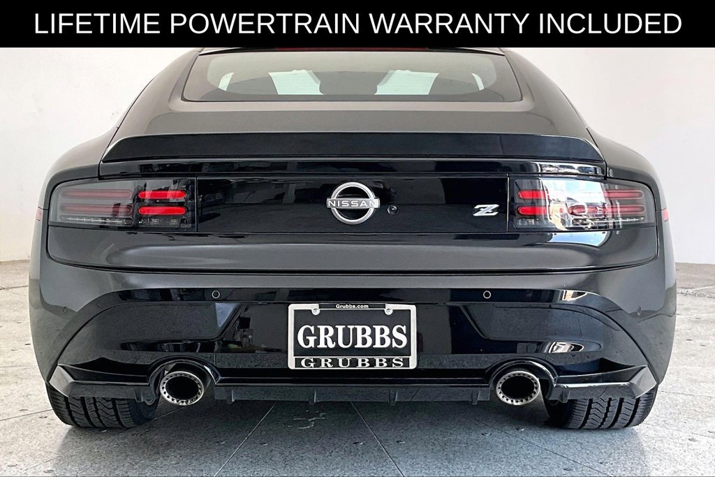 Used 2025 Nissan Z Performance w/ Floor Mat Package RWD image 5