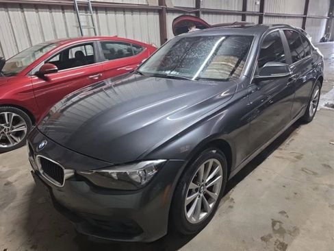 Used 2017 BMW 320i xDrive Sedan AWD/4WD image 1