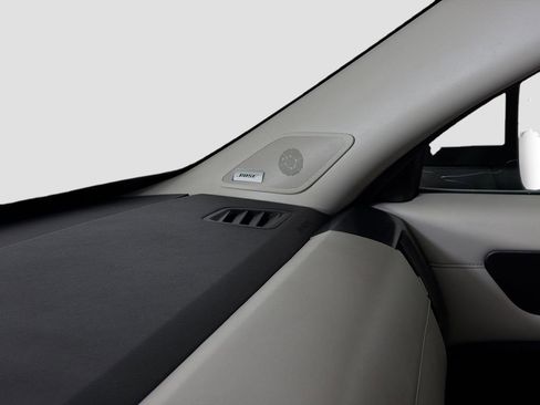 Used 2022 Nissan Pathfinder SL w/ SL Premium Package image 23