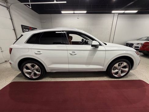 Used 2021 Audi Q5 Prestige w/ Prestige Package AWD/4WD image 11