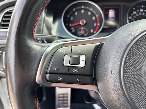 Used 2017 Volkswagen GTI S FWD image 21