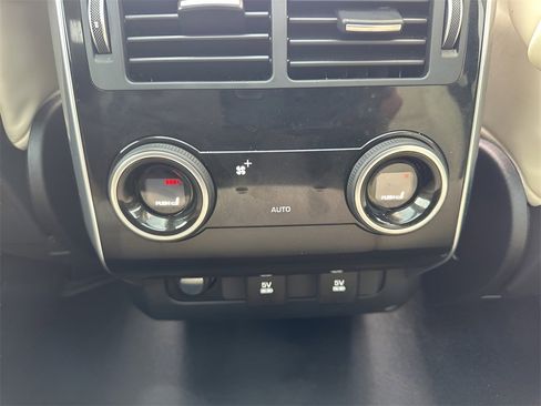 Used 2021 Land Rover Range Rover Sport HSE Silver Edition image 14