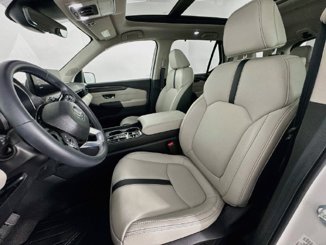 Used 2026 Honda Pilot Touring image 21
