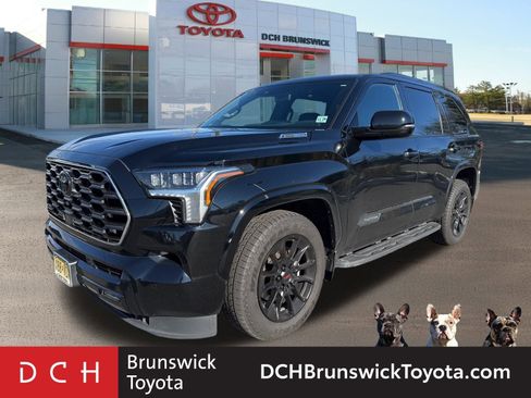 Used 2025 Toyota Sequoia Platinum image 1