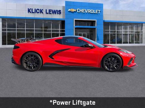 Used 2020 Chevrolet Corvette Stingray Preferred Cpe w/ 2LT Preferred Equipment Group RWD image 9