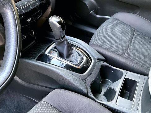 Certified 2019 Nissan Rogue Sport S image 15