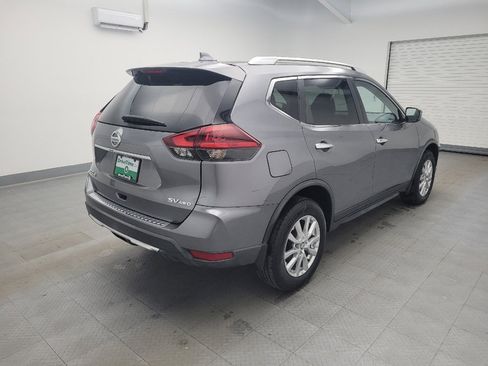 Used 2018 Nissan Rogue SV AWD/4WD image 9