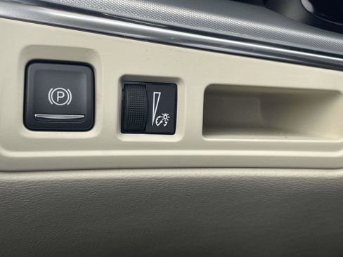 Used 2019 Cadillac XT5 Luxury image 29