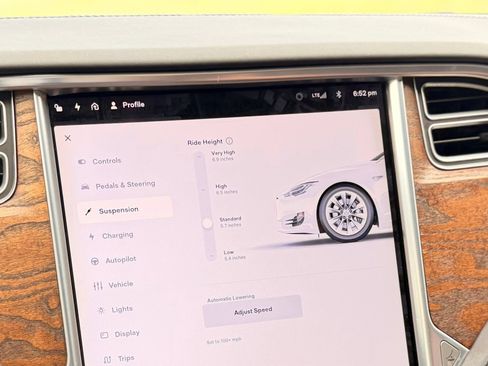 Used 2018 Tesla Model S AWD image 39