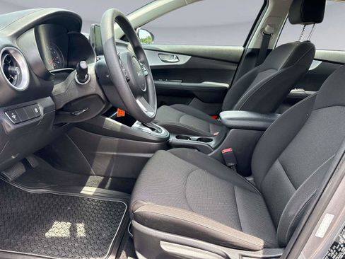Used 2023 Kia Forte LXS FWD image 17