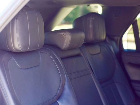 Used 2024 Land Rover Range Rover Sport SE image 42