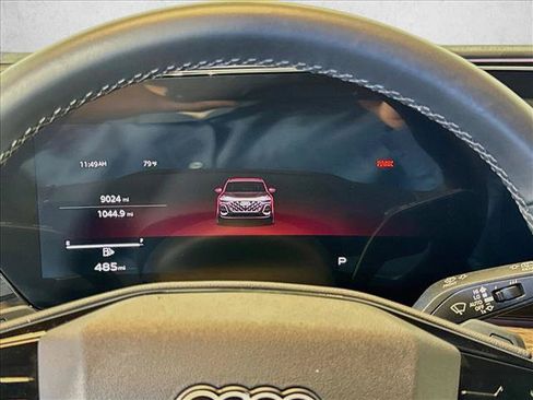 Used 2025 Audi Q5 Premium AWD/4WD image 11
